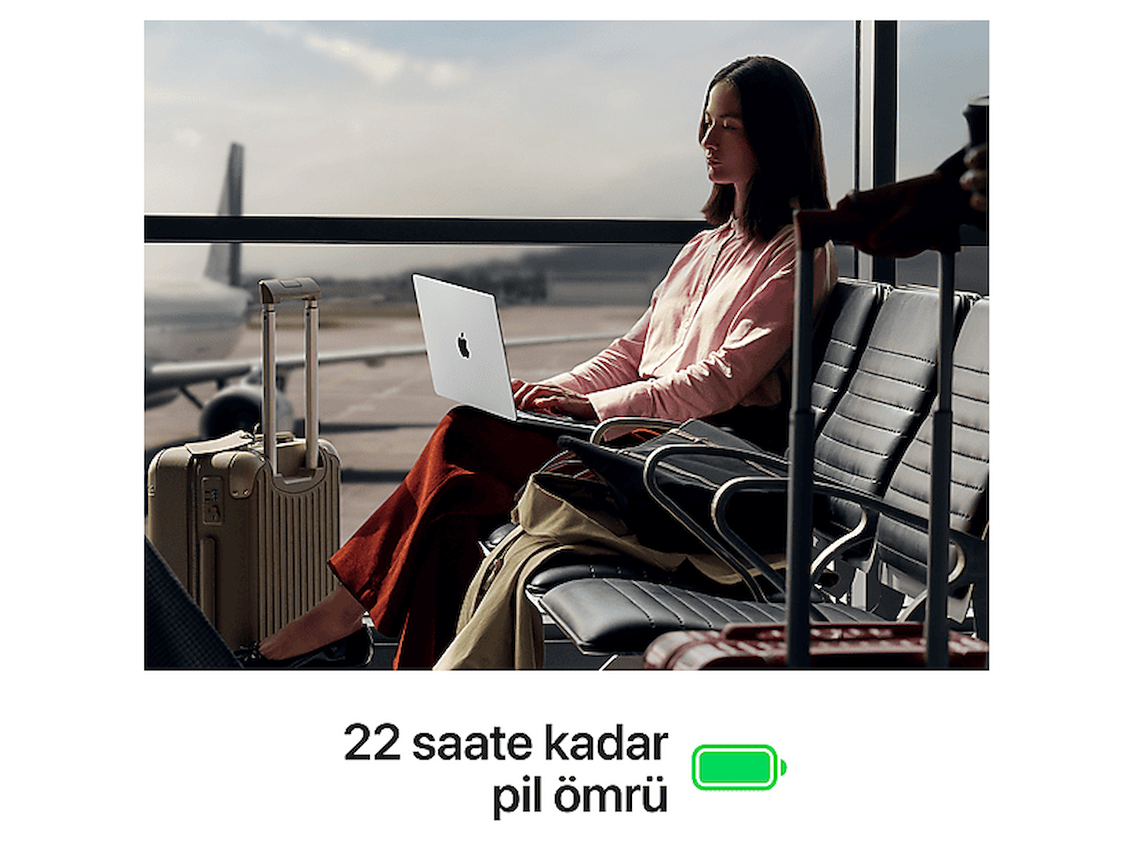 APPLE MGDN4TU/A/MacBook Pro/Apple M5 Pro İşlemci(15 Çekirdek CPU-16 Çekirdek GPU)/24GB RAM/1TB SSD/14″/Gümüş