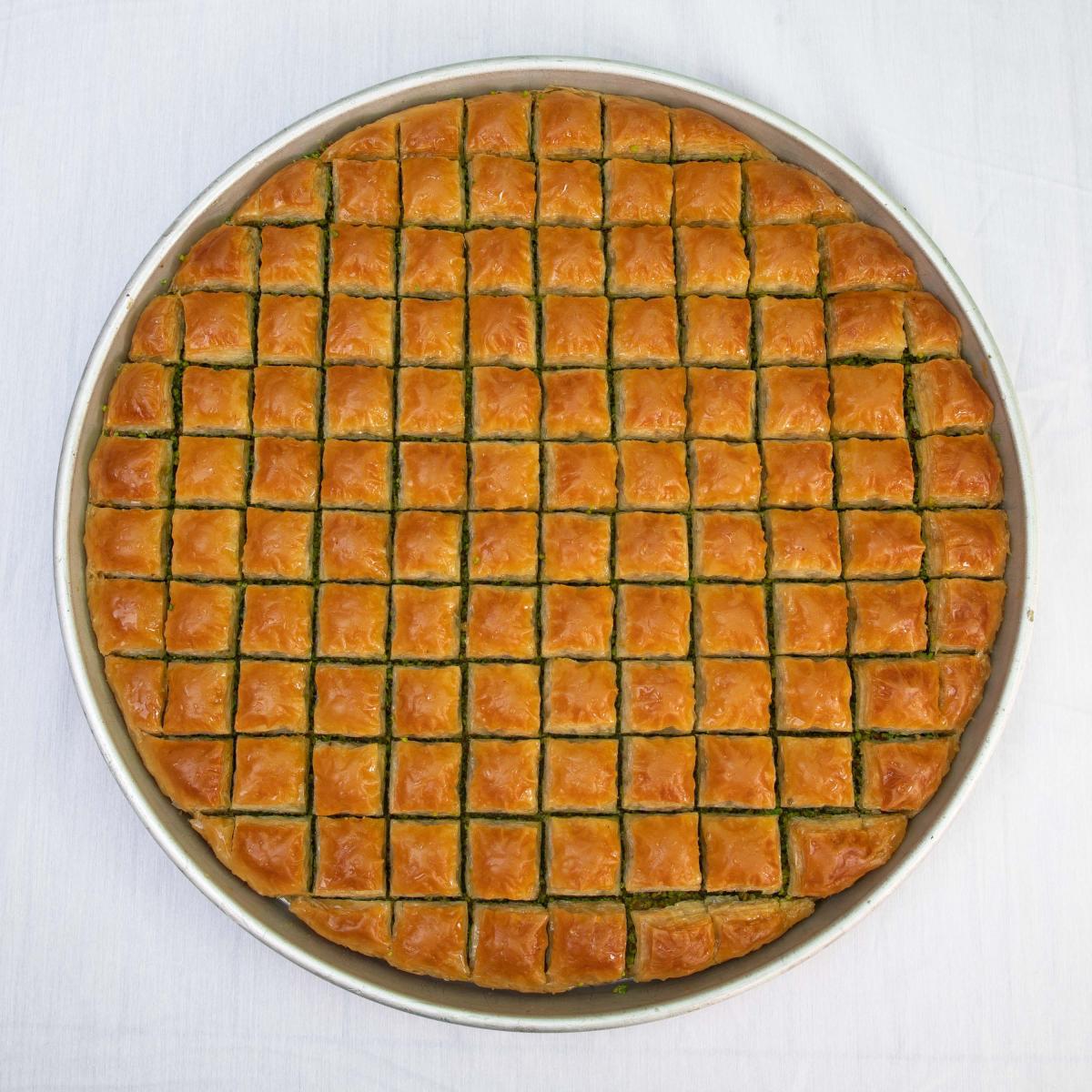 Fıstıklı Kuru Baklava 2,25 Kg Tepsi (55-60 Dilim+Tepsi Bedeli Dahildir)  