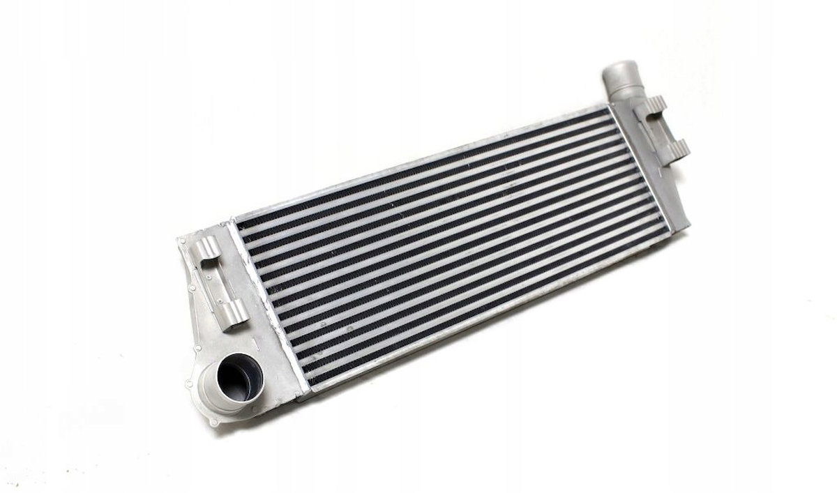 SUPSAN INT0010-INTERCOOLER RENAULT MEGANE II 1.5 DCI > 8200115540///-3871