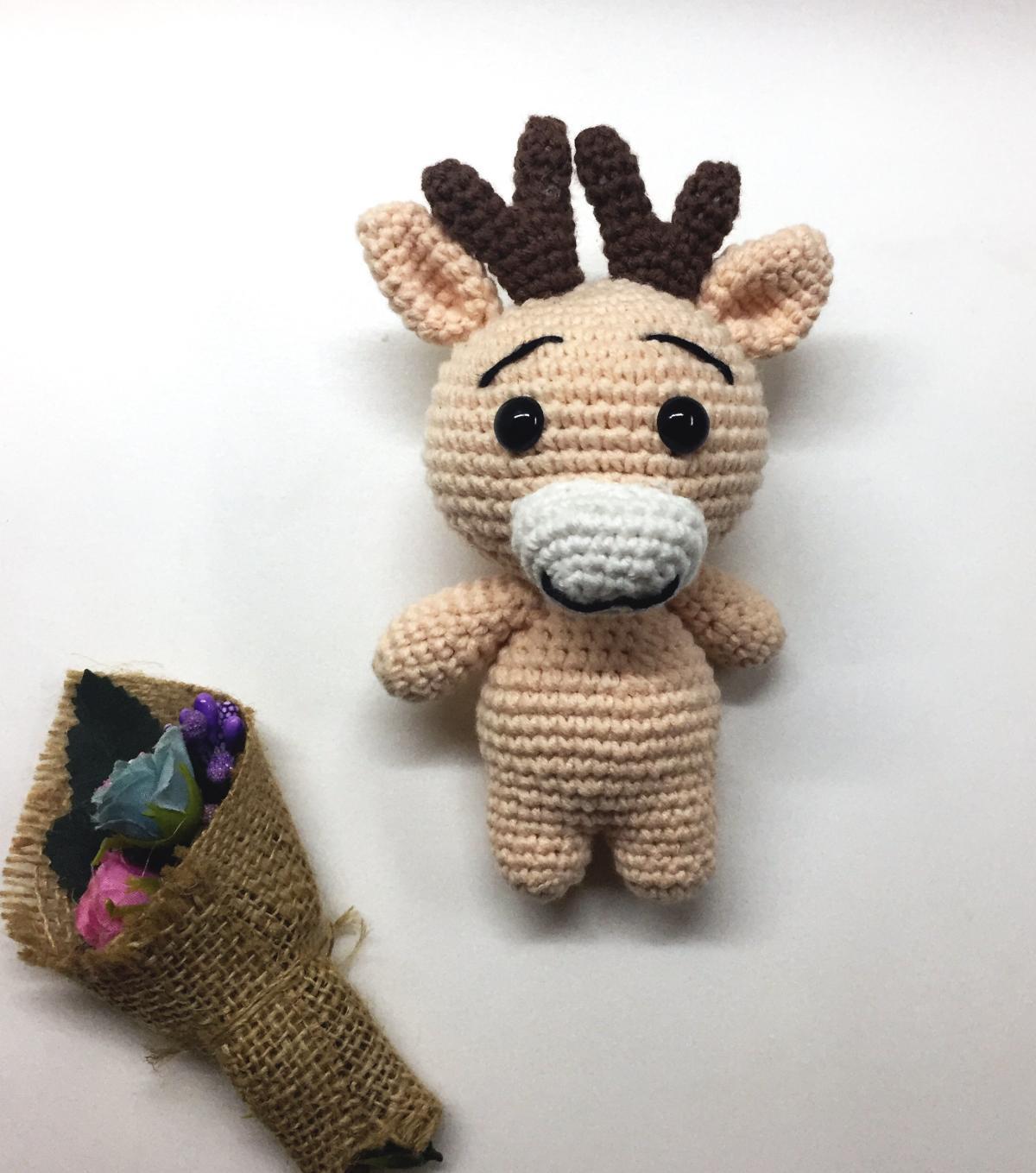 Amigurumi Sevimli Miniklerden Geyik Sağlıklı Oyuncak El Örgüsü