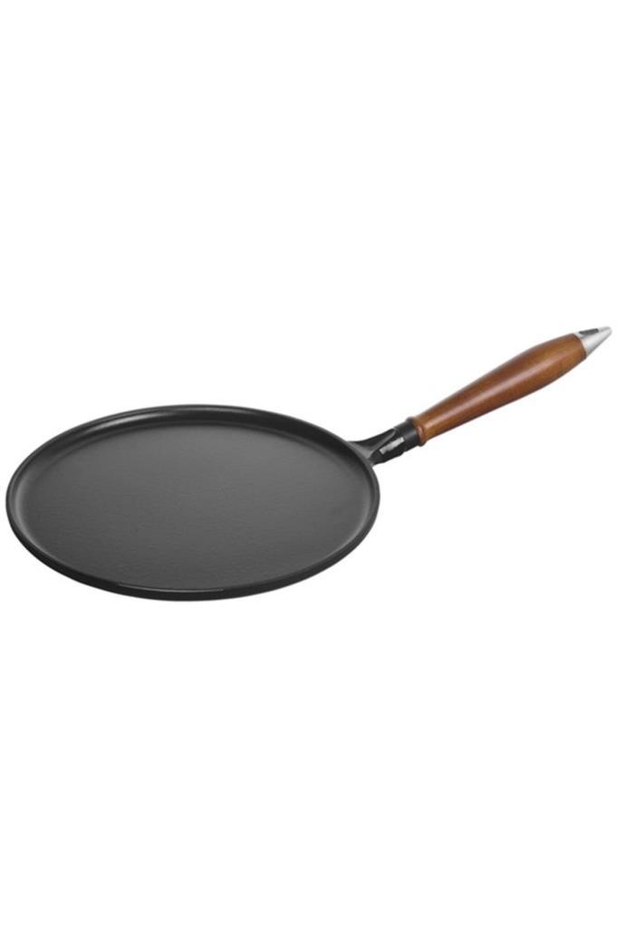 STAUB LA COCOTTE KREP TAVASI AHŞAP TUTACAKLI | DÖKÜM DEMİR | 28 CM