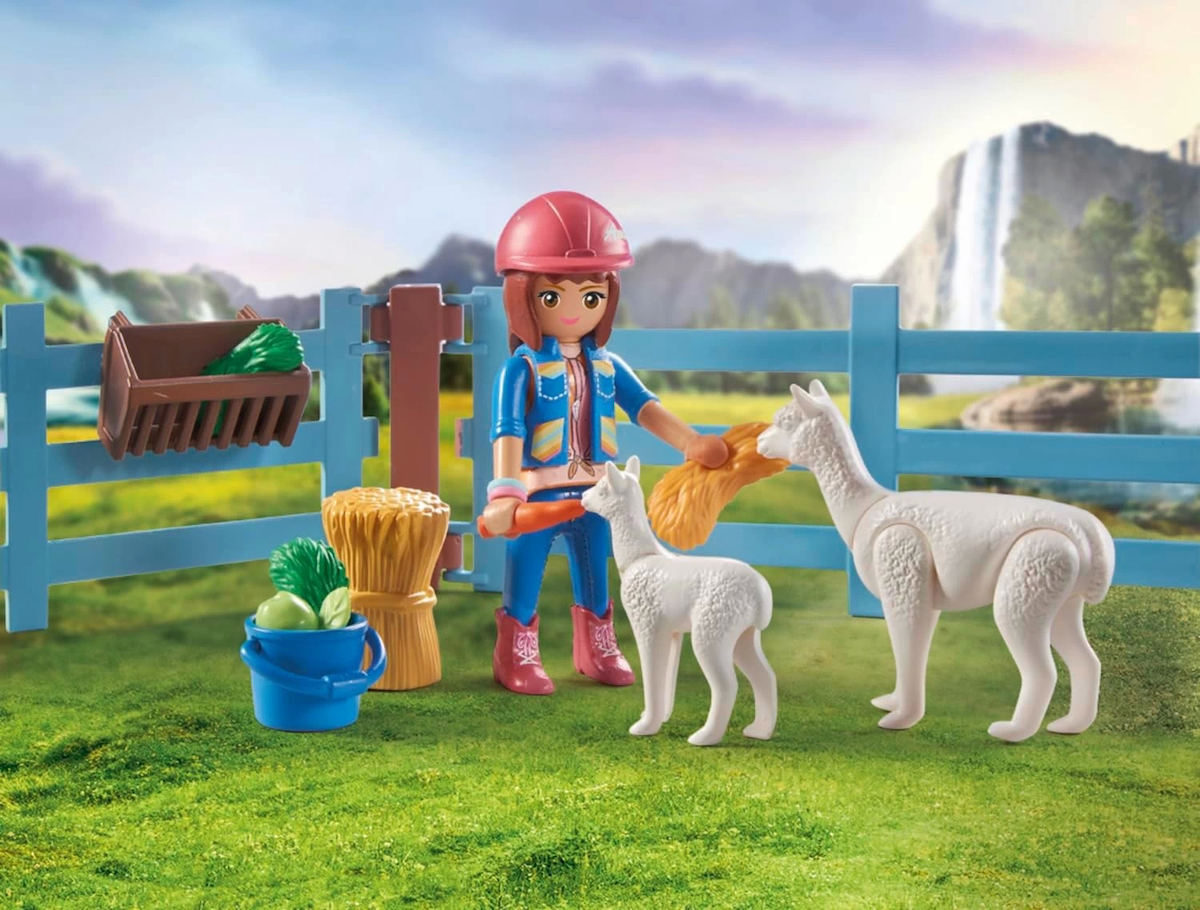 PLAYMOBIL 71353 Stall with Amelia and Whisper