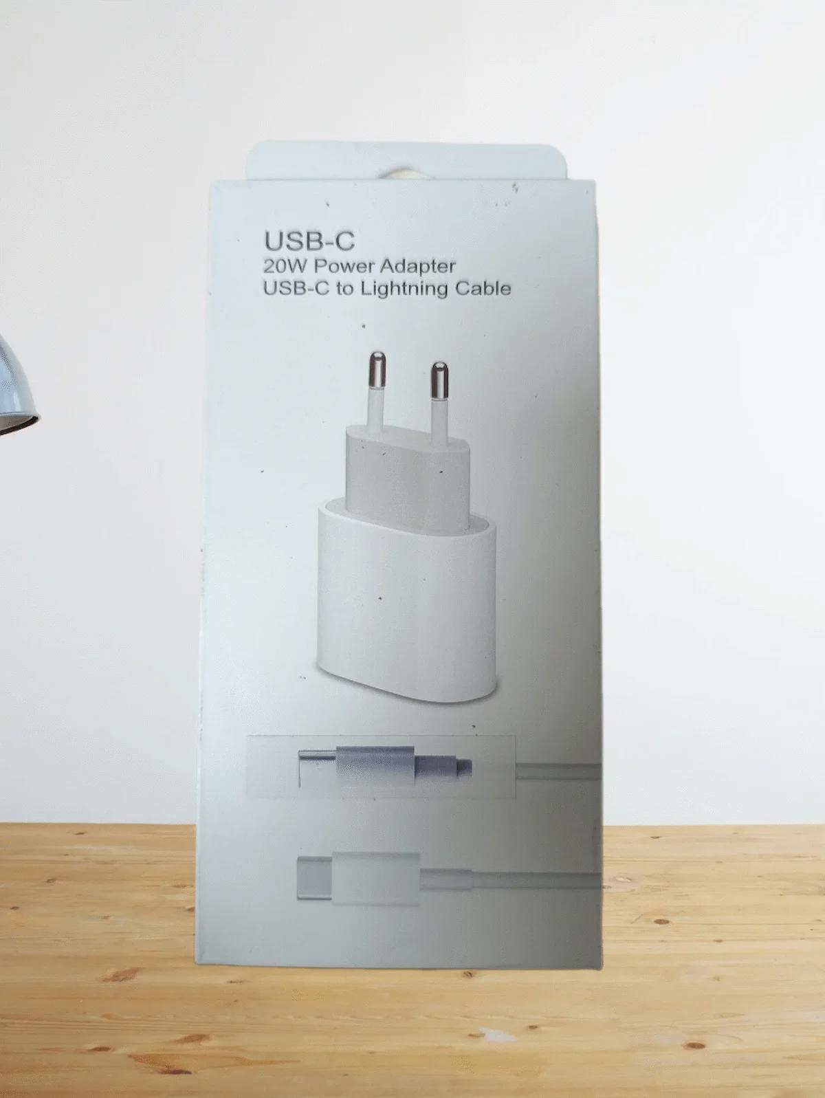 USB-C POWER ADAPTER USB-C to Lightning Cable