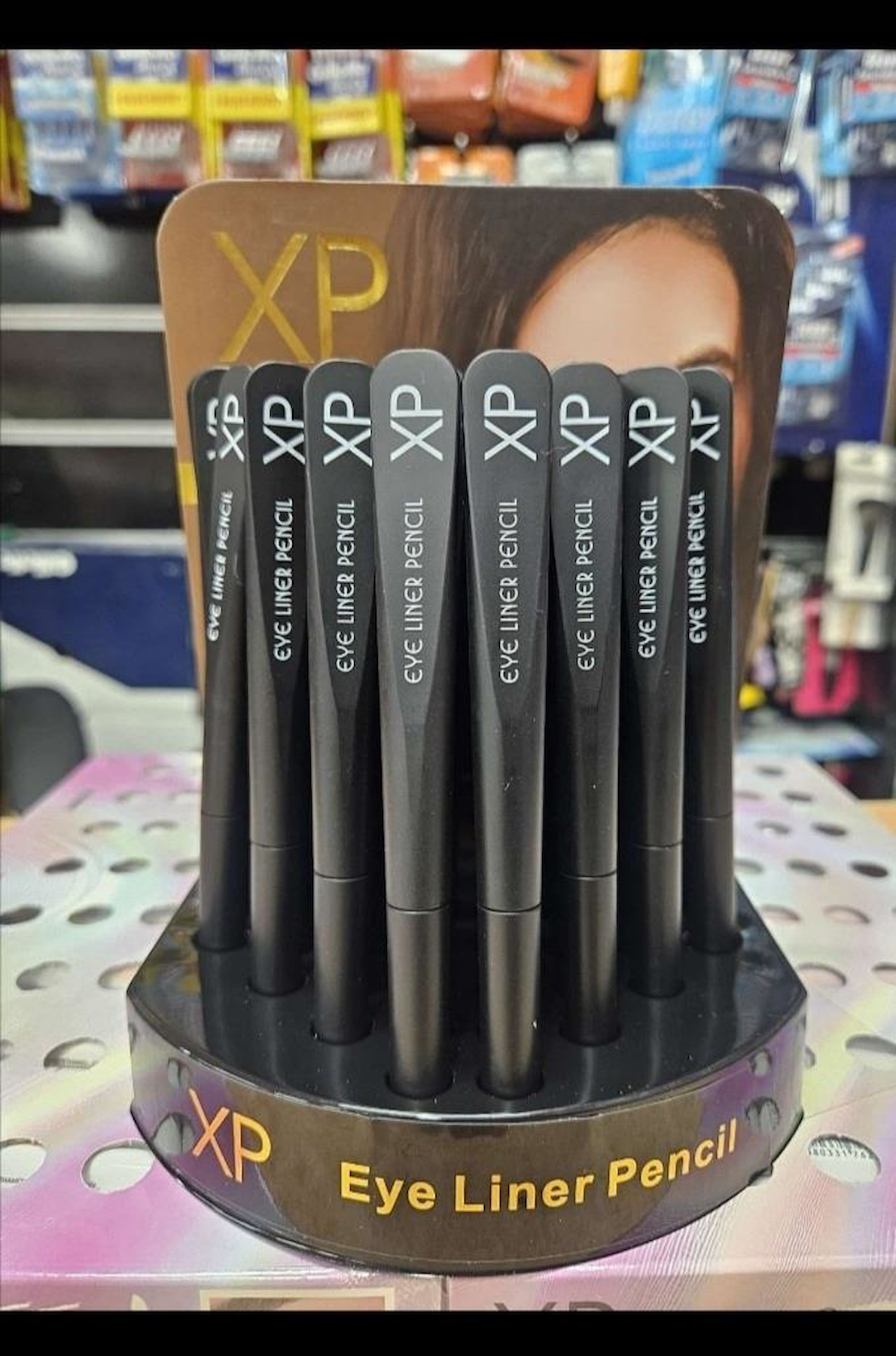 Xp Kalem Çevirmeli Eyeliner Siyah Asansörlü 1 Adet