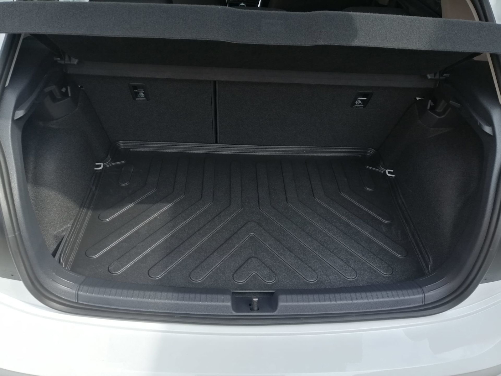 Rizline Volkswagen Polo Style - Life 2023 + 3D Bagaj Havuzu ÜSt