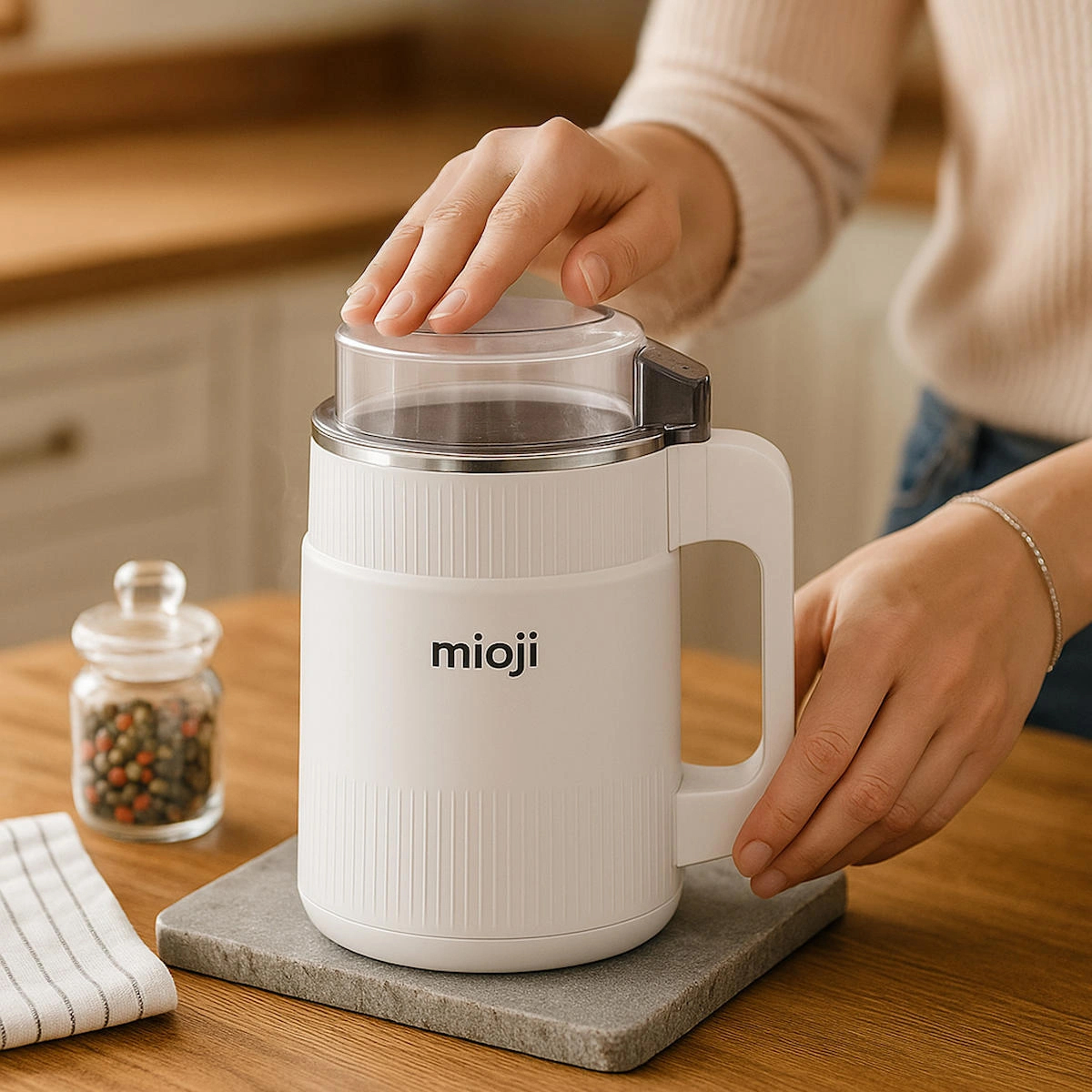 Mioji Mio CG34 500W Paslanmaz Çelik Bıçak Kompakt Baharat ve Kahve Öğütücü - Beyaz