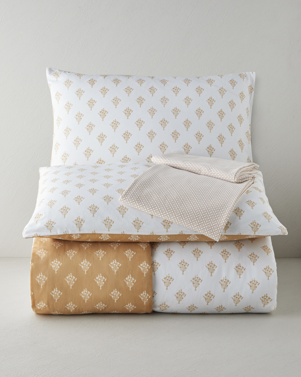 Petal Bouquet Kolay Ütülenir Çarşaflı Çift Kişilik Nevresim Takımı 200x220 cm Hardal