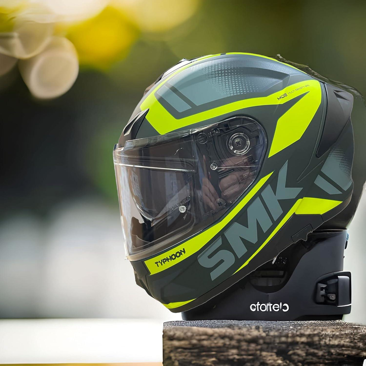 Smk Typhoon Thorn (ECE 22.06) Kapalı Kask - Neon Sarısı