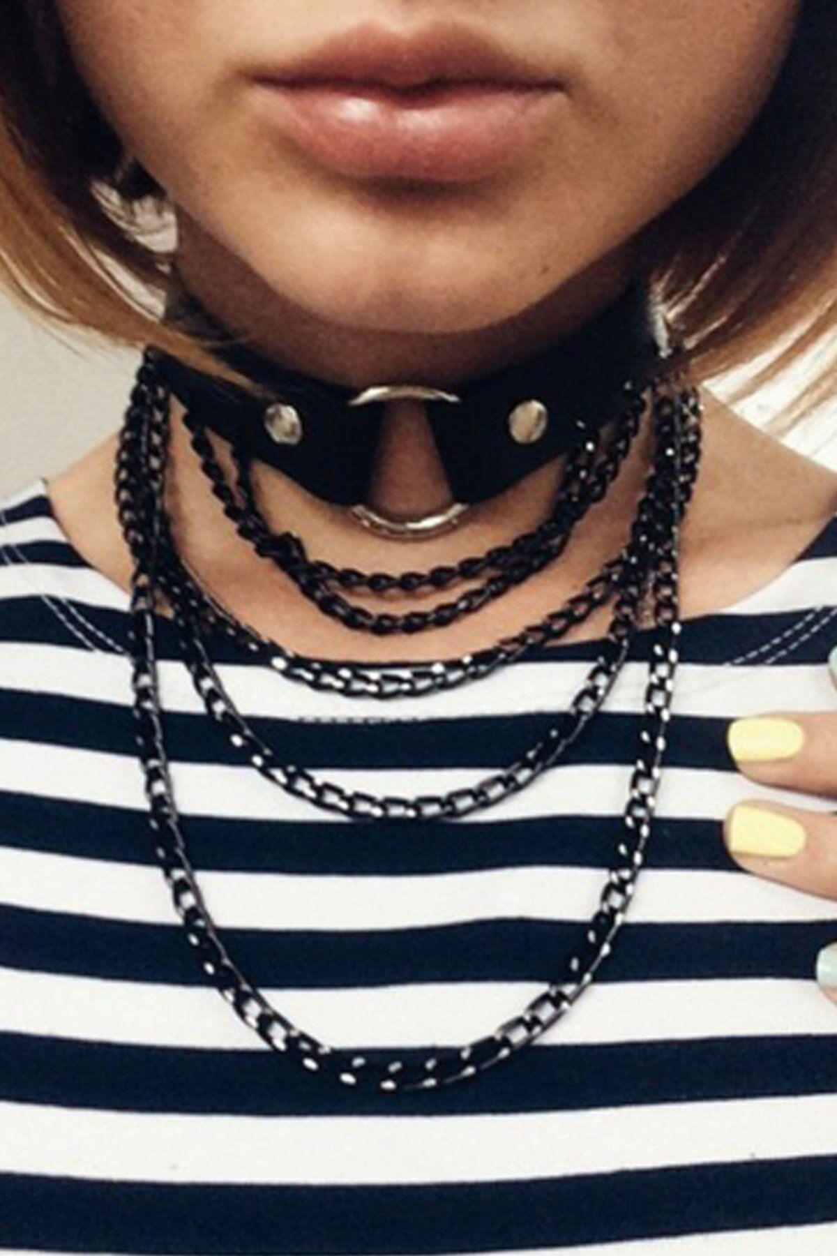 Siyah Zincir Detaylı Deri Choker