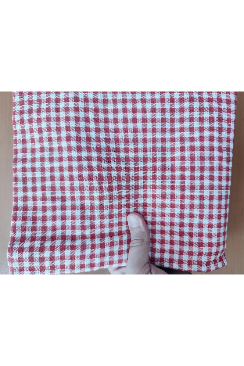 Kırmızı Pötikare Sofra Bezi ve Piknik Örtüsü - Şık Dekoratif Masa Örtüsü 165x165cm