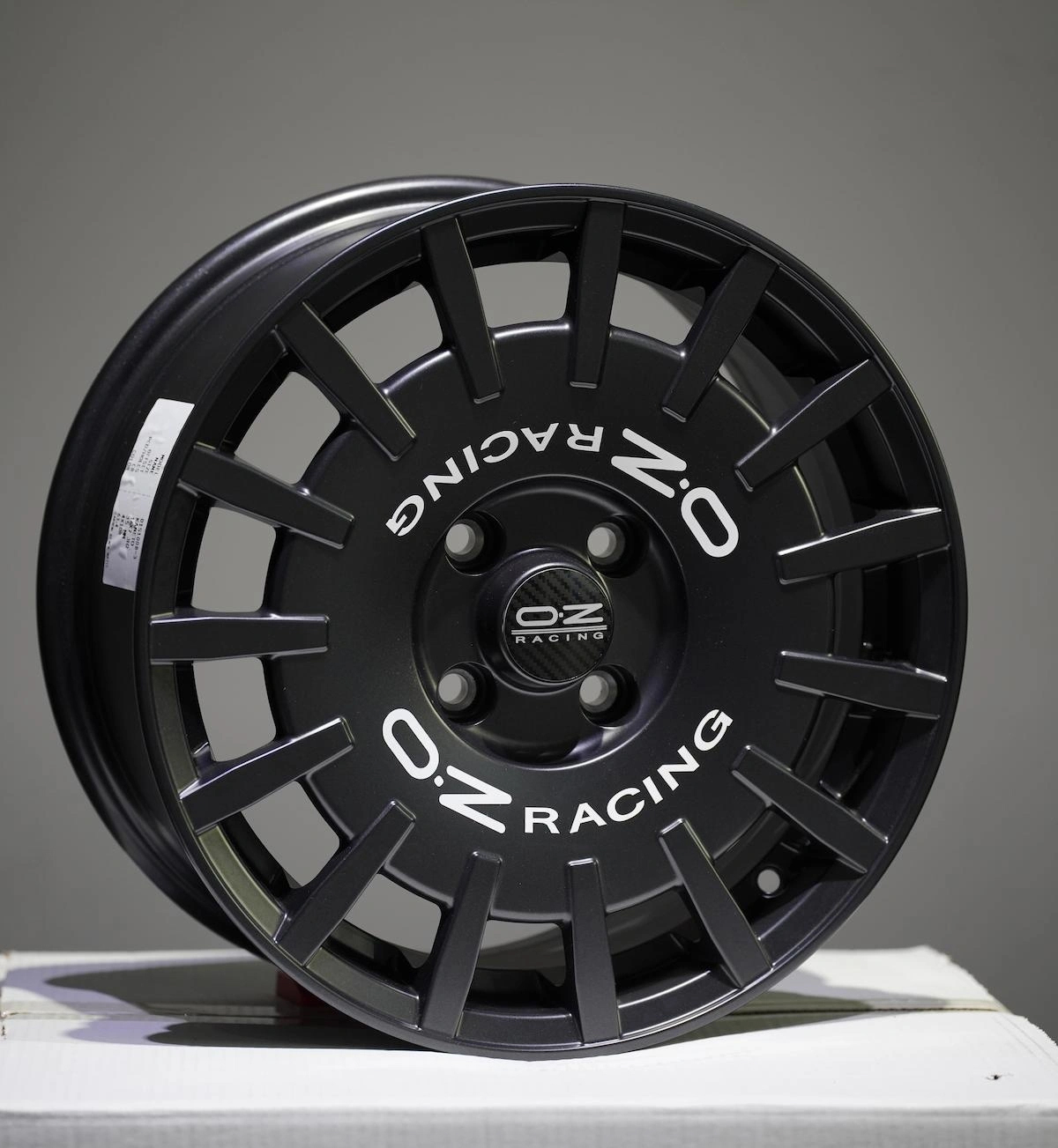 KANETO10-7 7X16 5X114,3 ET35 73,1 CARBON BLACK MATTE