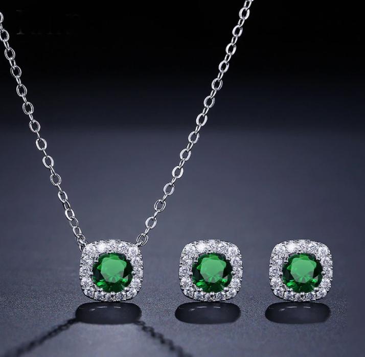 Monemel Yeşil Swarovski Taşlı Kolye ve Küpe Set