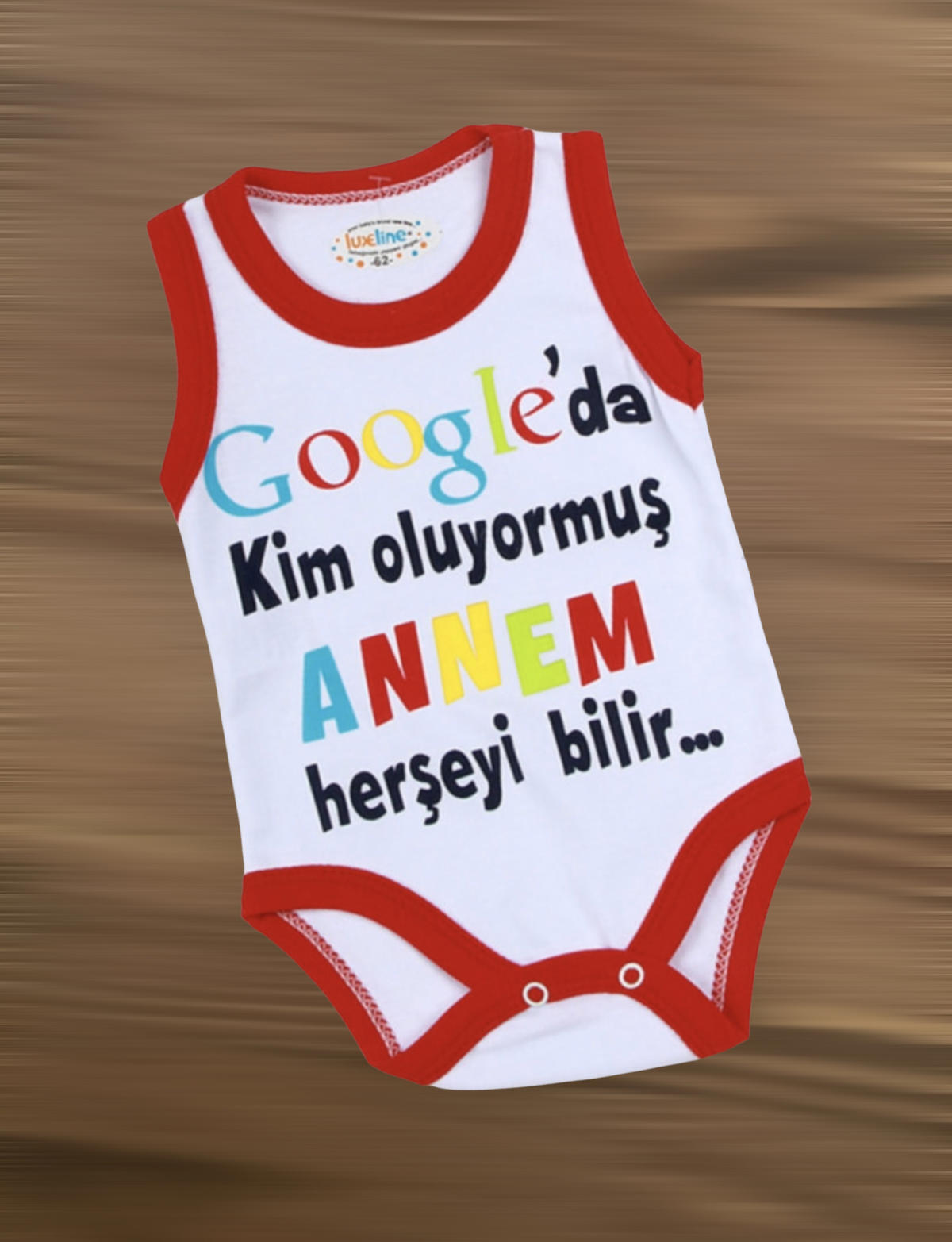 Google'da Kim Oluyormuş Annem Herşeyi Bilir Yazılı Çıtçıtlı Badi