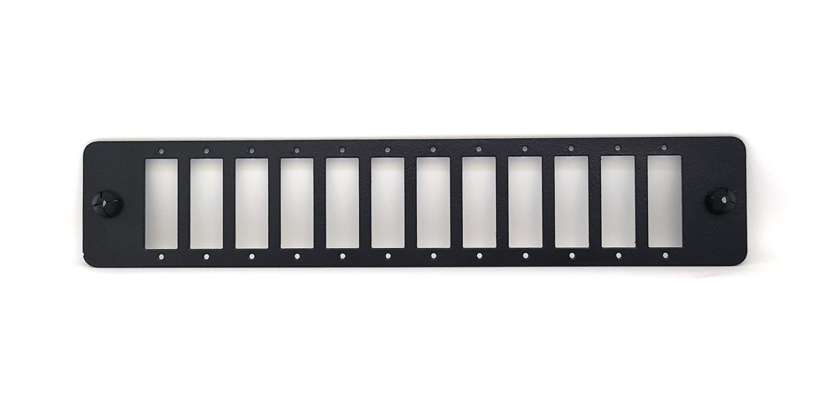 Beek BN-FP191U-QL Model Fiber Patch Panel Kutusu için 1U 24SC DX Ön Plaka Seti, 2&#039;li, coupler hariç
Beek 1U 24SC DX front plate sets,2x front plates per set.Front plates for splice box (without couplers installed)