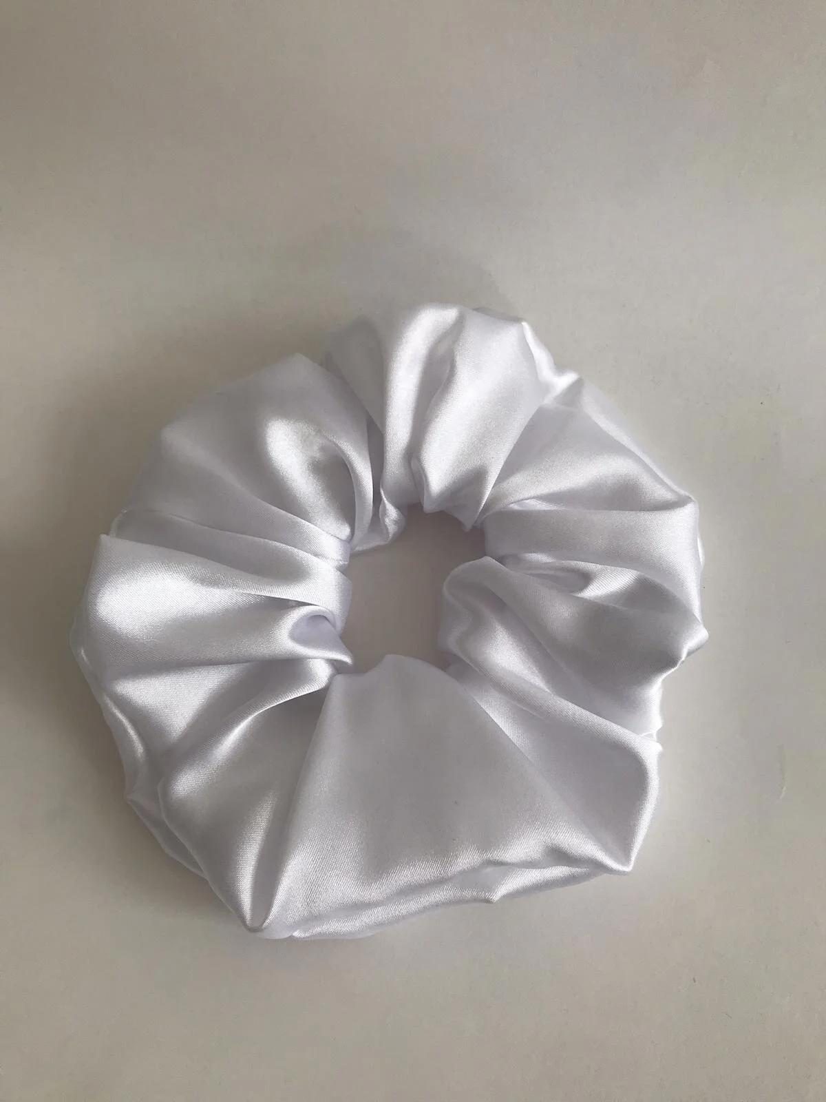 Beyaz Saten Jumbo Büyük Boy XL Scrunchie Lastikli Simit Toka