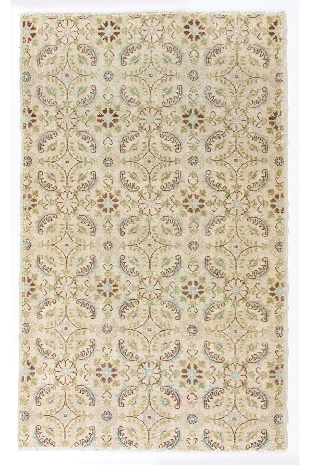 119x195 cm Çiçek Desenli El Yapımı Eski Türk Uşak Halısı, Güneşte Soldurulmuş Halı