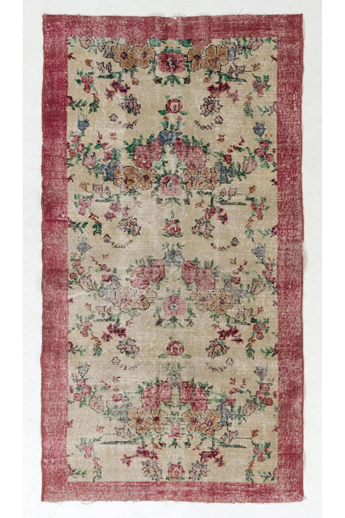 115x205 cm Kırmızı ve Fildişi Düşük Yün Tüylü Eski El Yapımı Türk Çiçek Desenli Halı