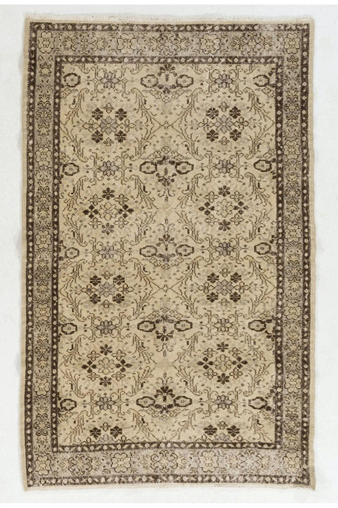 120x200 cm Tamamı Çiçek Desenli Eski El Yapımı Anadolu Halısı. Yün Zemin Kaplama