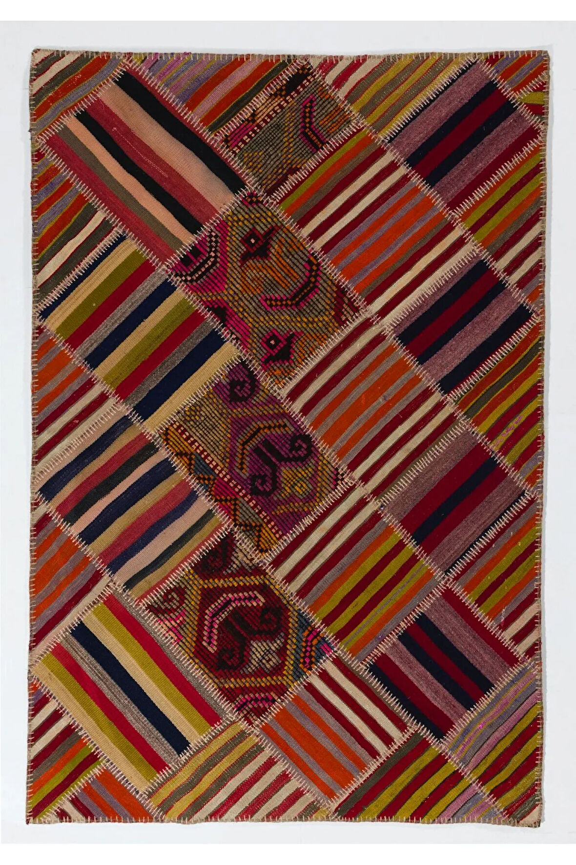 126x190 cm Çok İyi Durumda Eski El Yapımı Patchwork Kilim. Düz Dokuma Yünlü Halı
