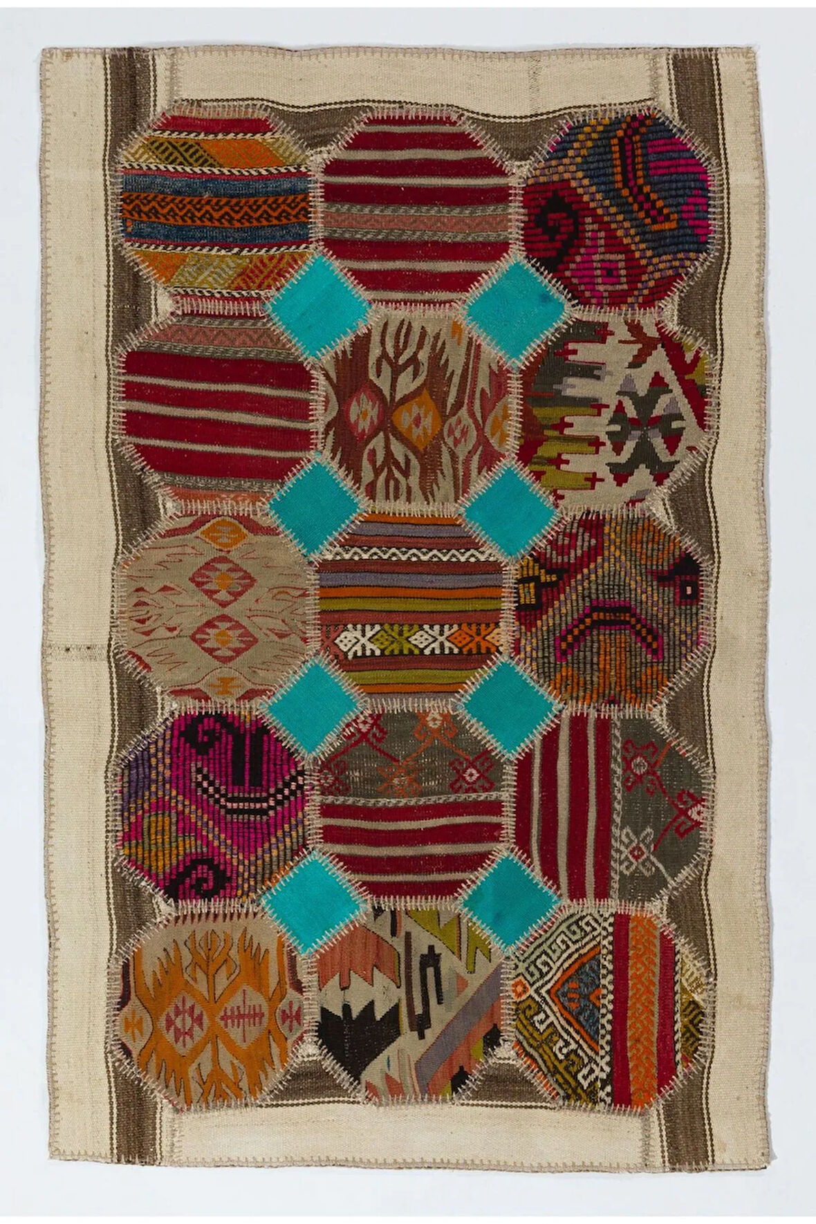 110x170 cm EL YAPIMI Patchwork Halı, Eski Köy Kilim Halılarından Üretilmiştir