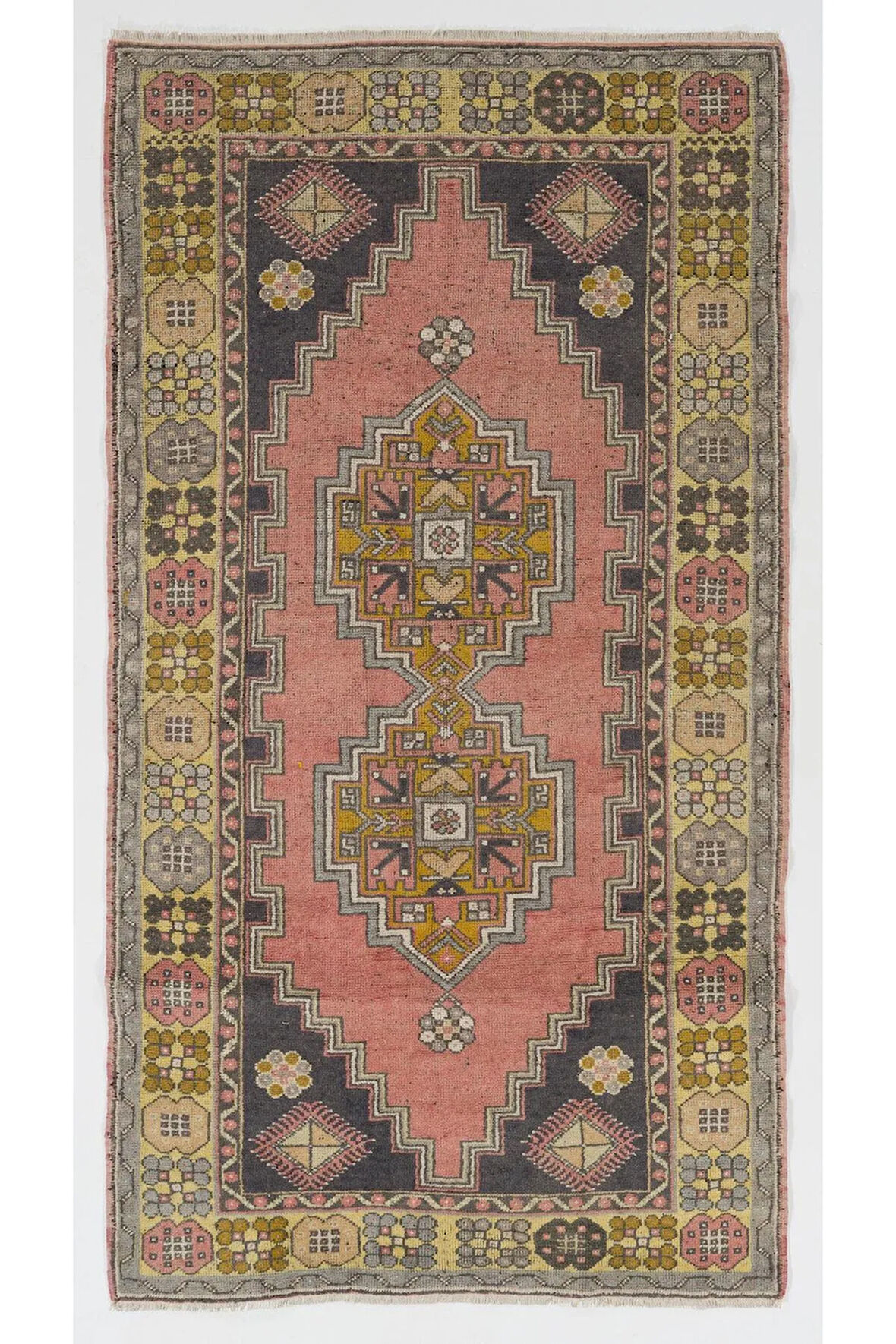 116x215 cm Yumuşak Renklerde Geometrik Tasarımlı Eski El Düğümlü Yün Türk Alan Halısı