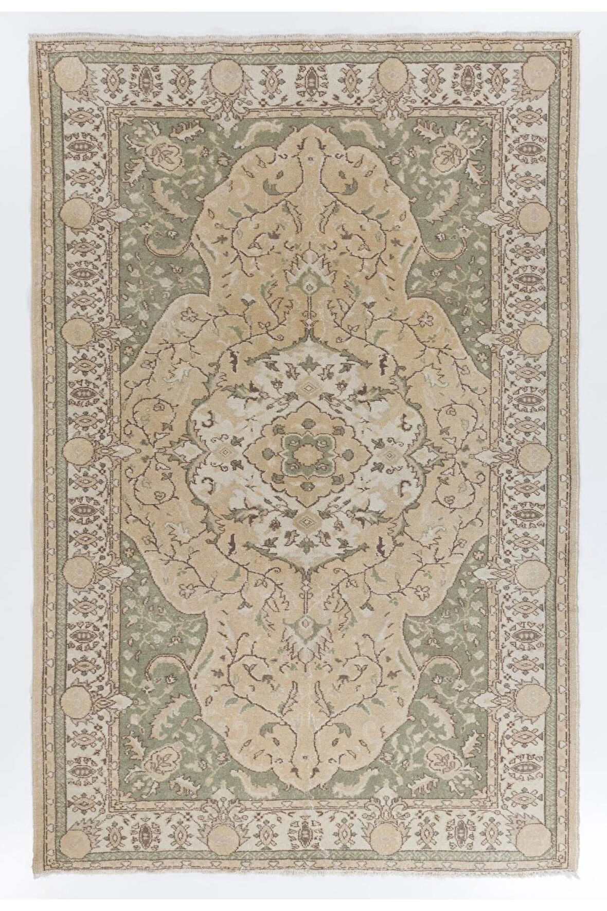 195x300 cm Madalyon Tasarımlı Eski El-Düğümlü Uşak Alan Halısı, El Yapımı Misafir Odası Halısı