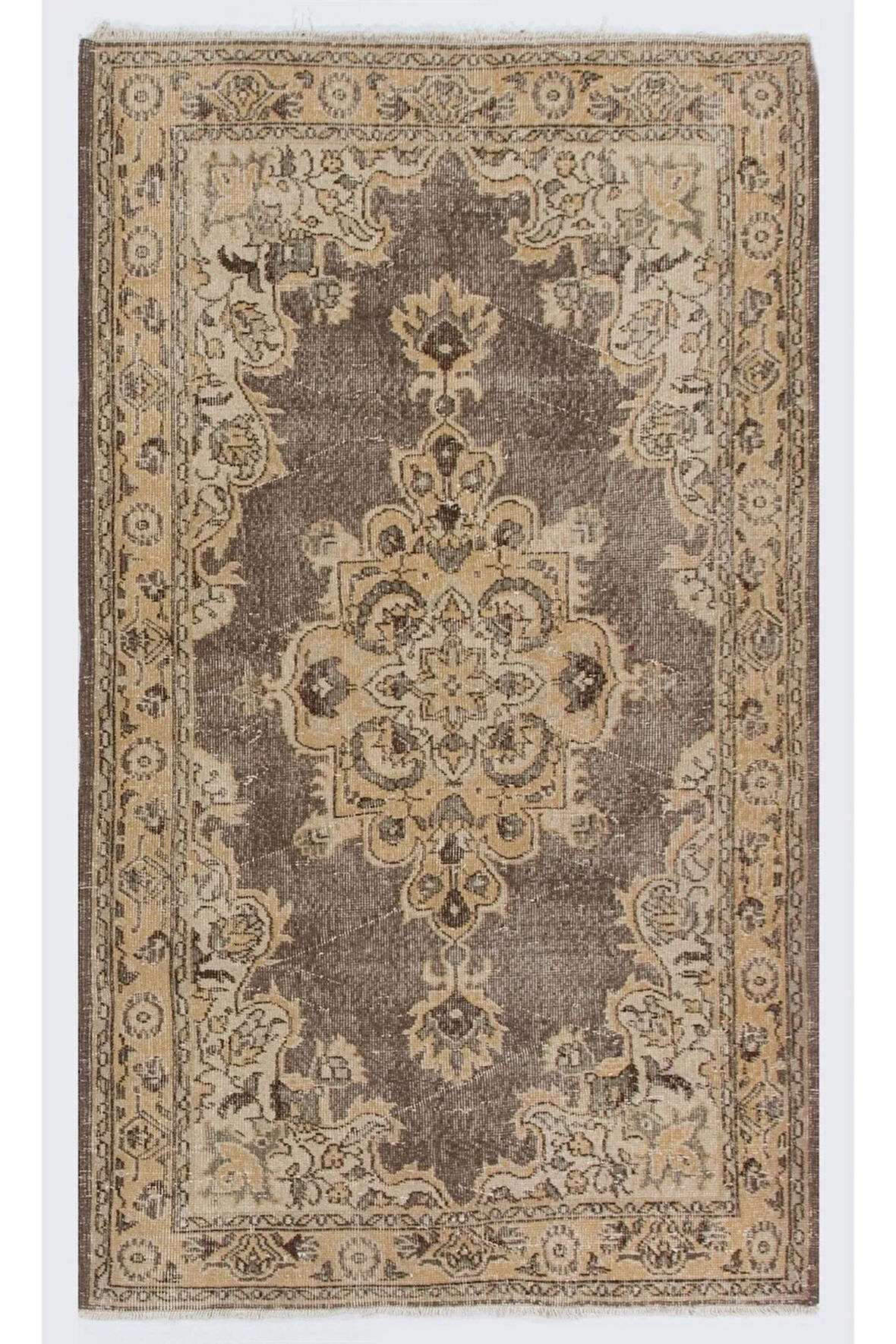 120x205 cm Eski Türk Halısı. El Yapımı Yün Halı. Bej, kahverengi, yumuşak kum sarısı renkler