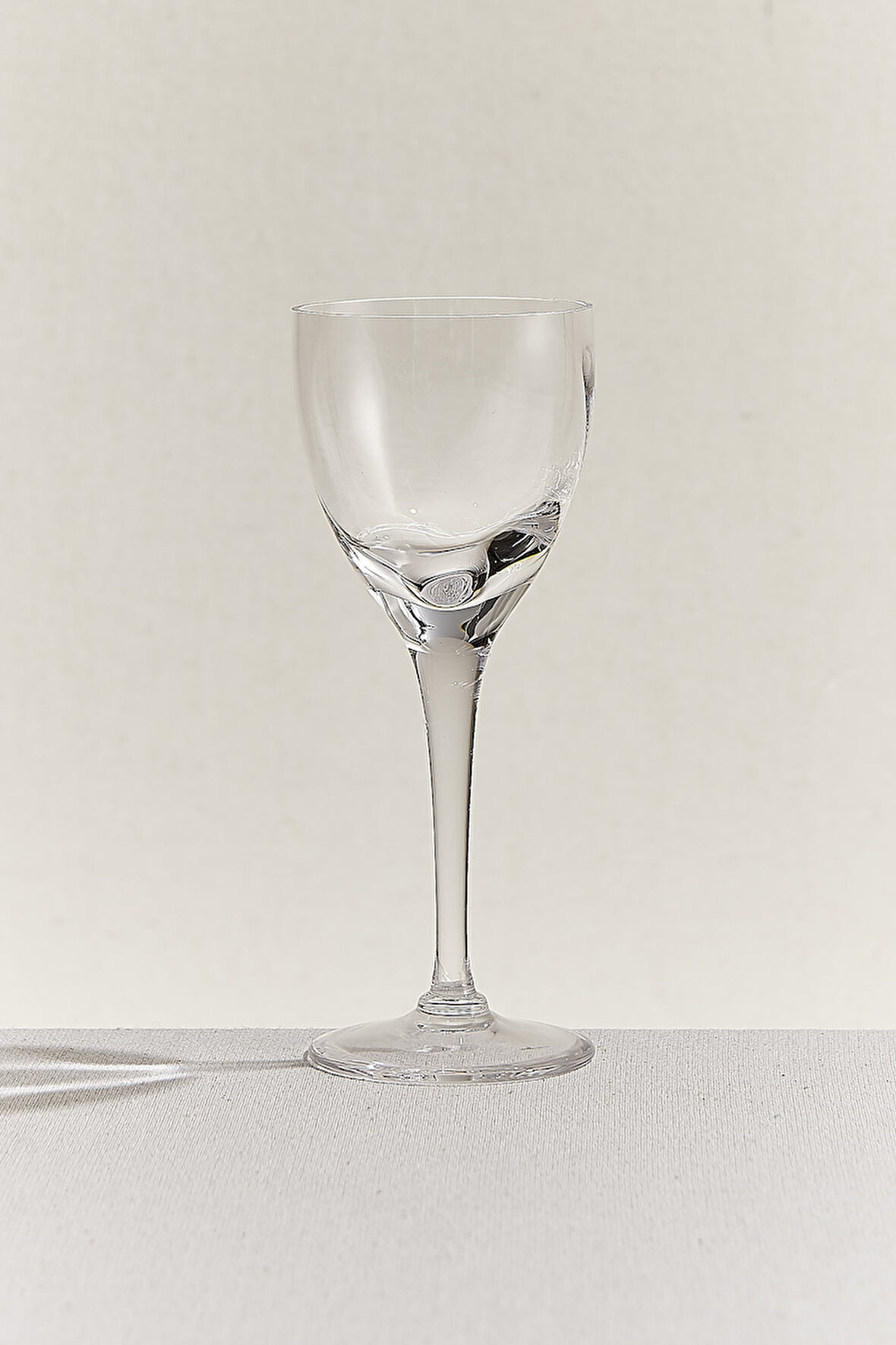 Optikli Kırmızı Şarap Kadehi