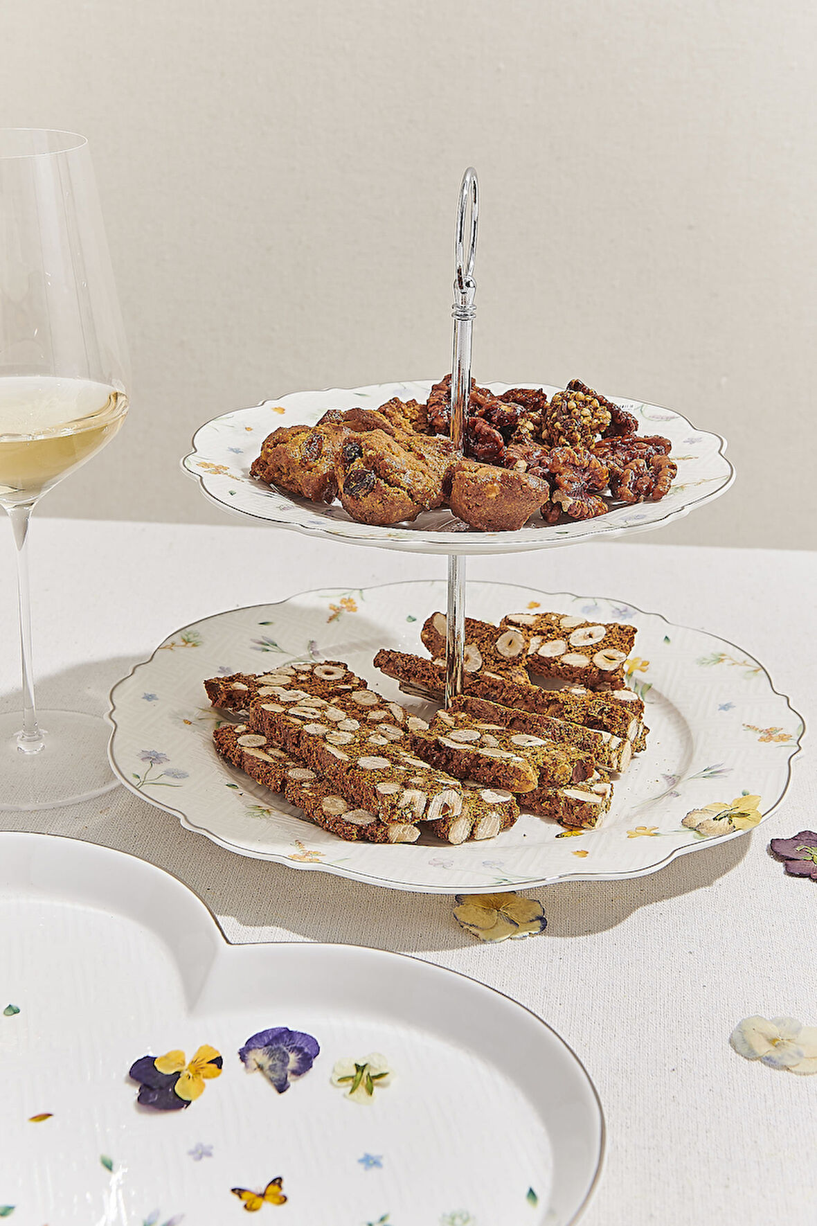 Petite Fleur Porselen Kek Tabağı 2 Katlı Sarı / Beyaz