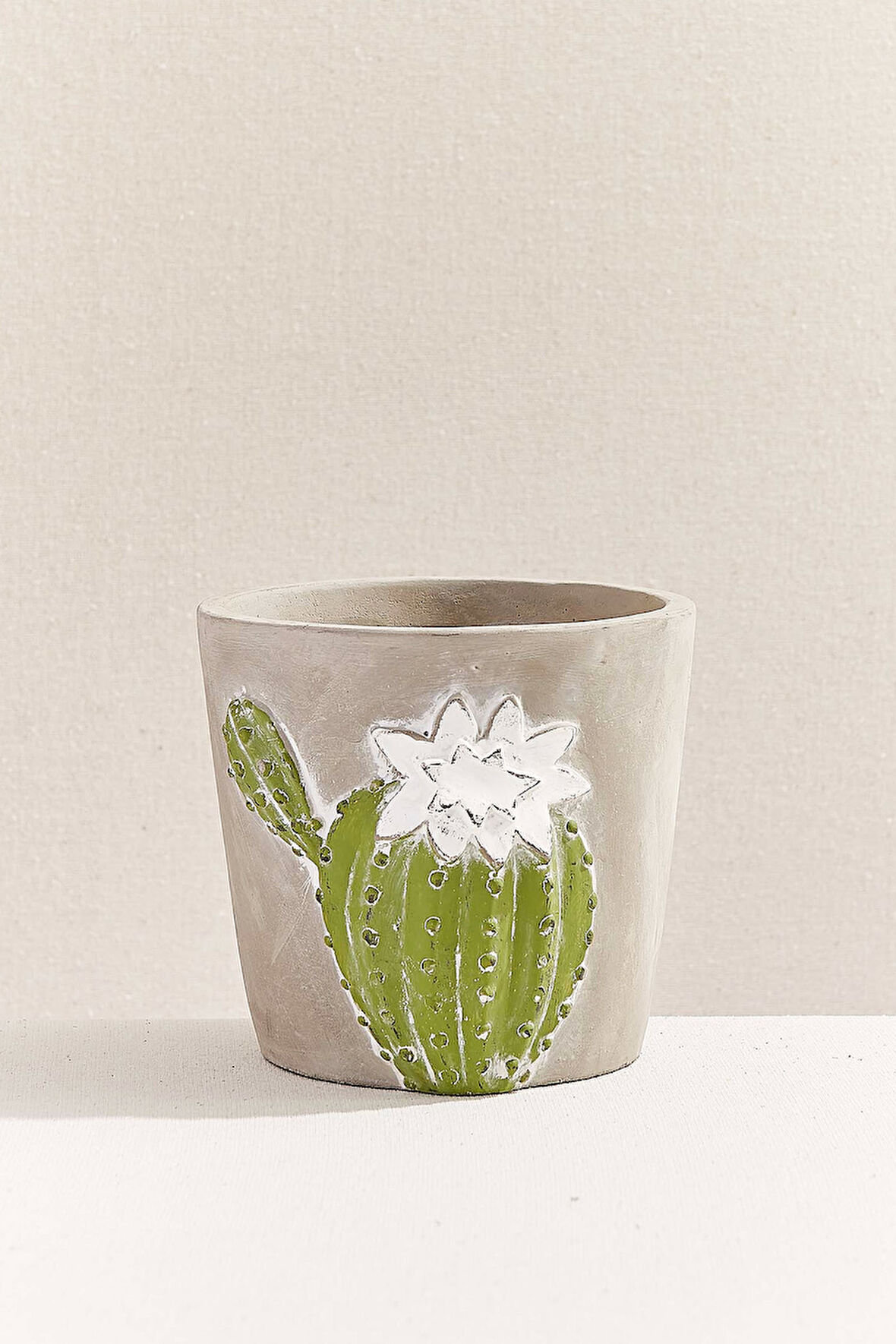 Sahra Beton Saksı 1