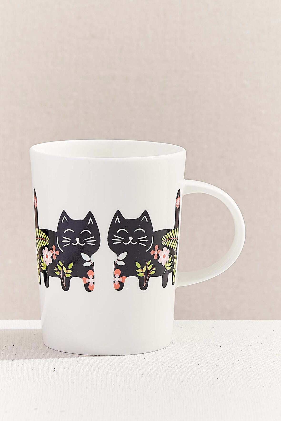 Kitty Porselen Kupa Siyah Beyaz