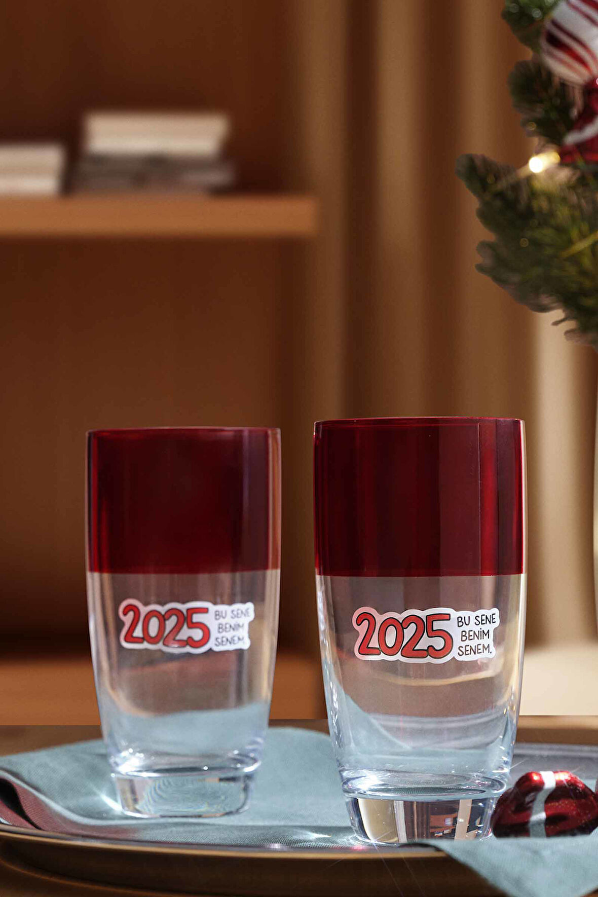 Hisli Şeyler Benim Senem Bardak