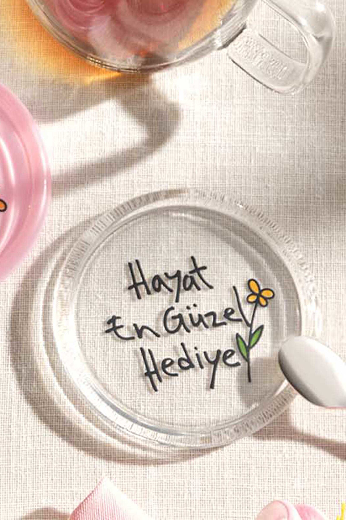 "Hayat En Güzel Hediye" Şeffaf Bardak Altlığı