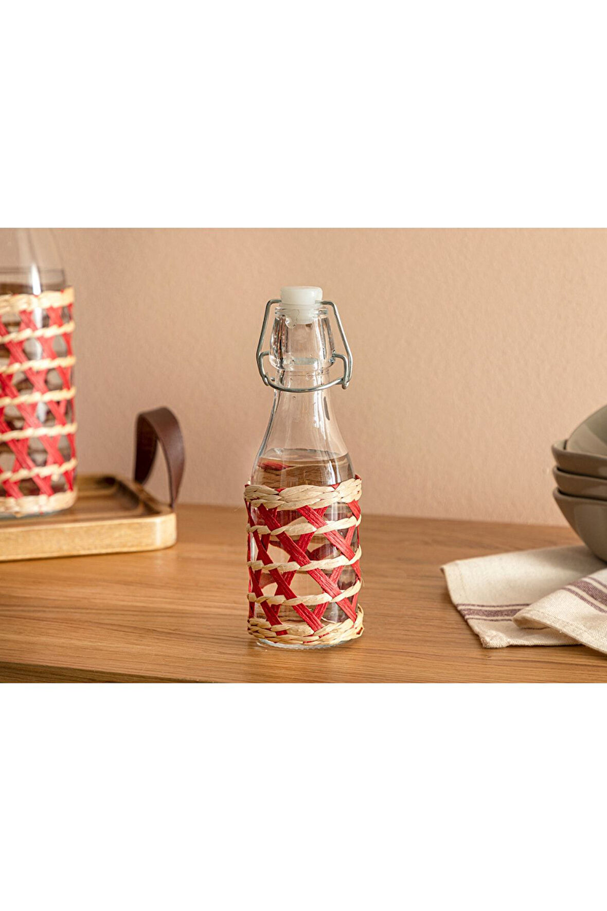 Stripe Wicker Cam Hasırlı Şışe 250 ml Kırmızı