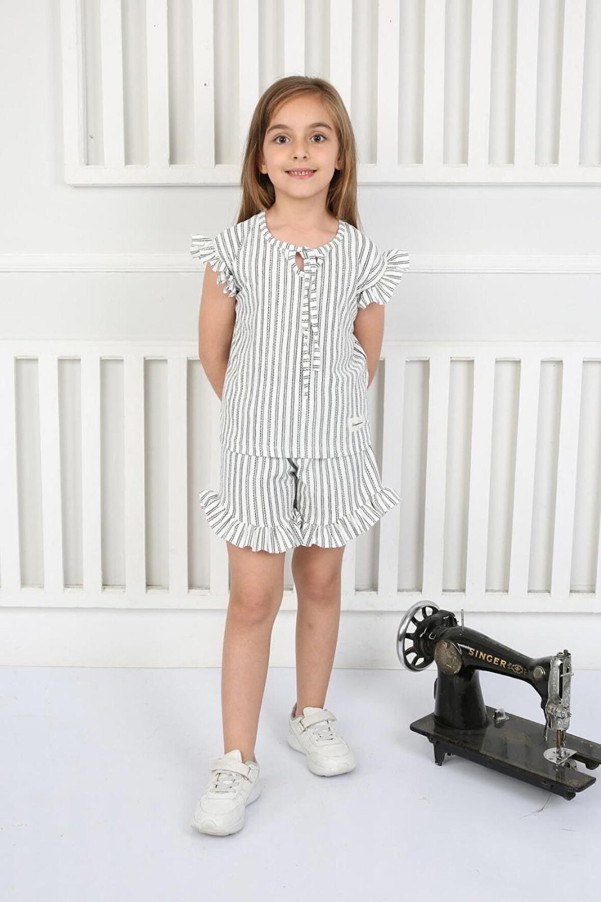 Fırfır Detaylı Şortlu Yazlık Kız Çocuk Takım