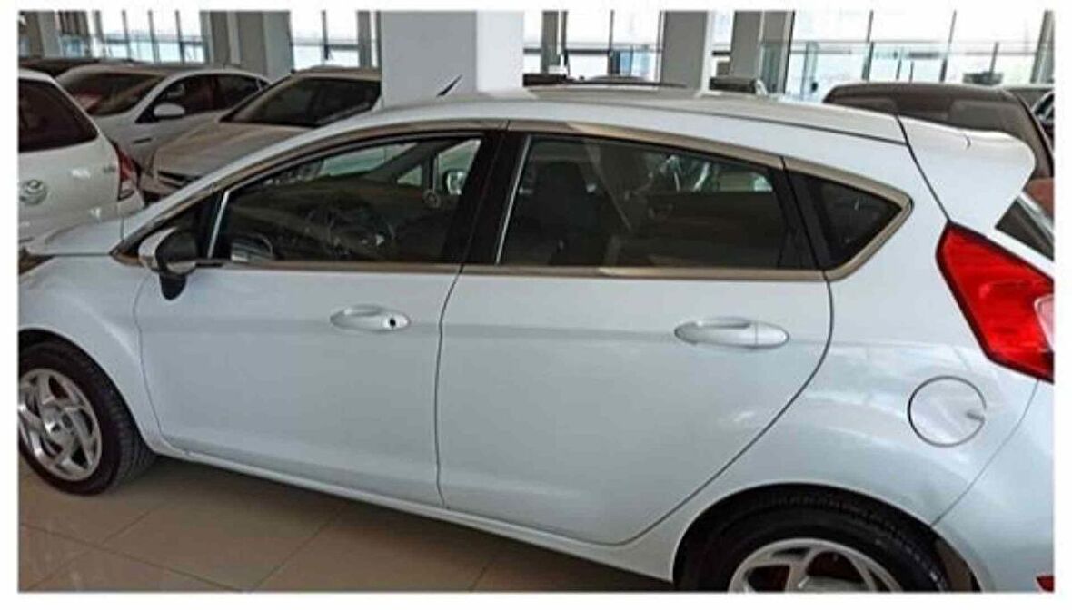 Ford Fiesta Cam Çerçevesi Kromu 2009 sonrası modeller