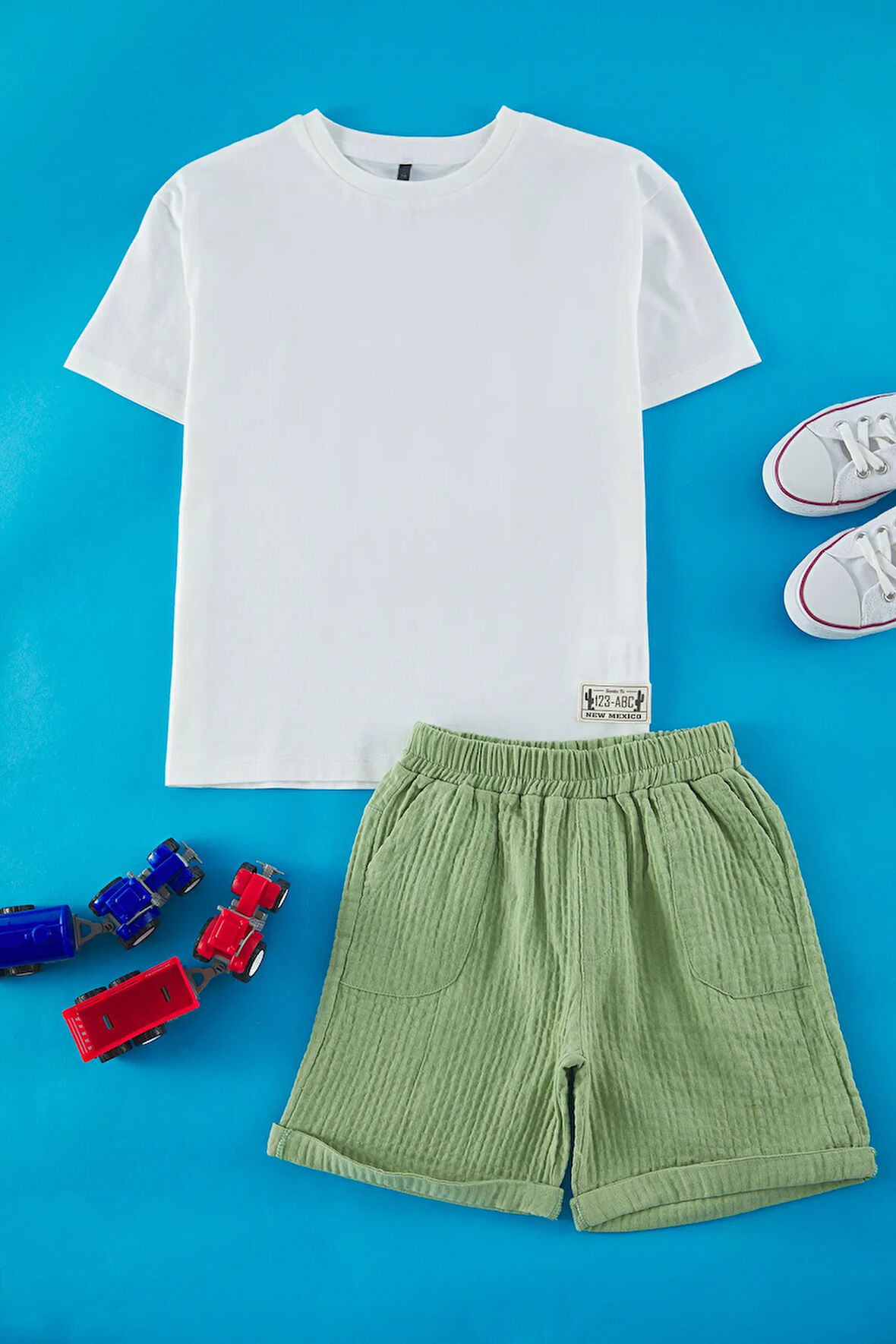 Kız Çocuk  Etiketli Tişört ve Müslin Şort 2'li Takım