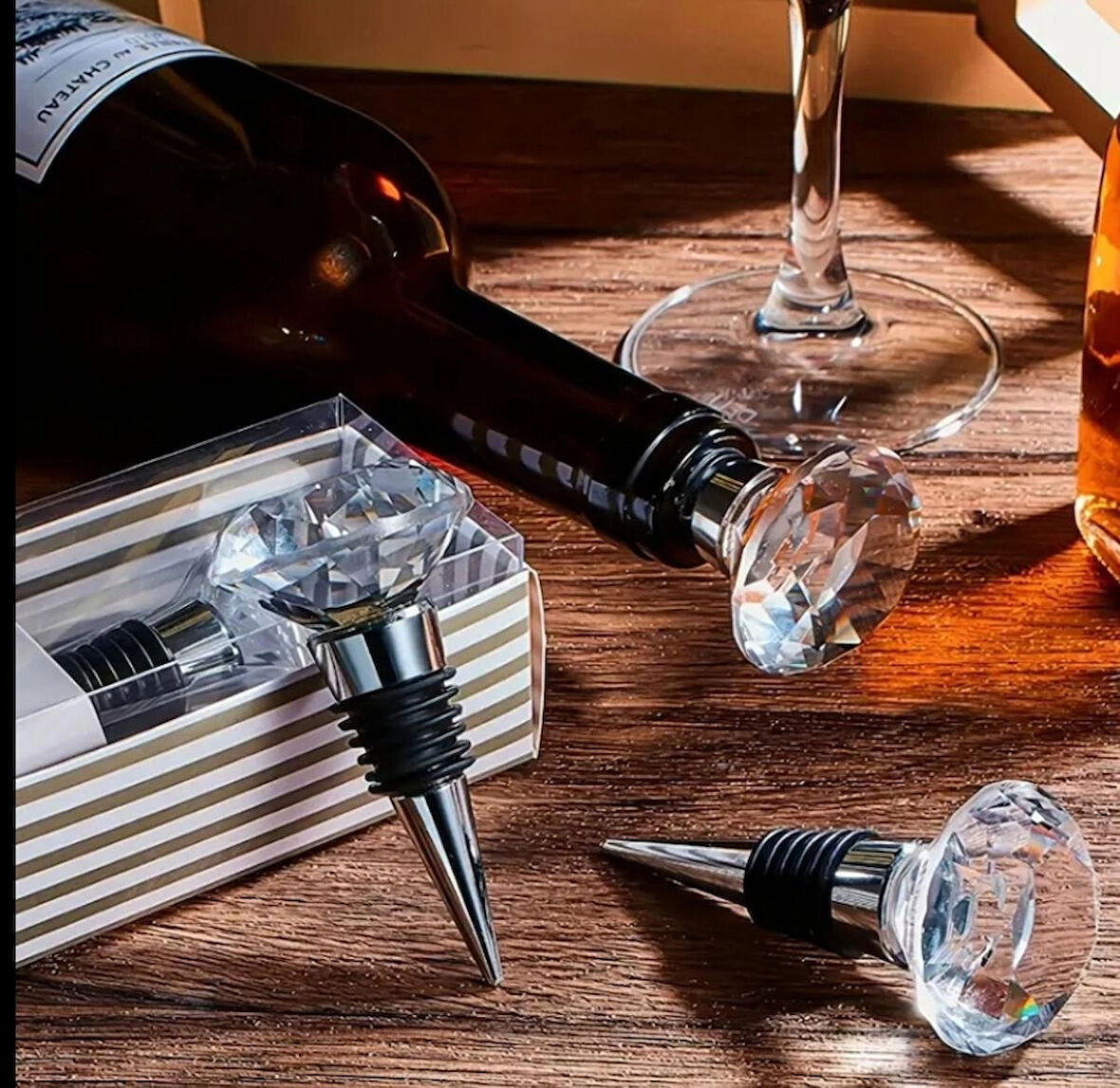 Elmas Şekilli Şarap ve Şampanya Şişesi Tıpaları Koruma ve Tazelik İçin Mükemmel