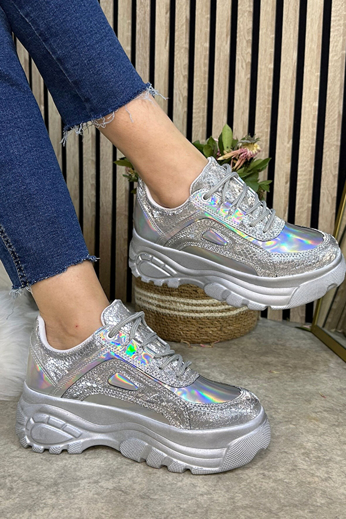 Günlük Kadın Spor Ayakkabı Yüksek Taban 6 Cm Sneaker 001