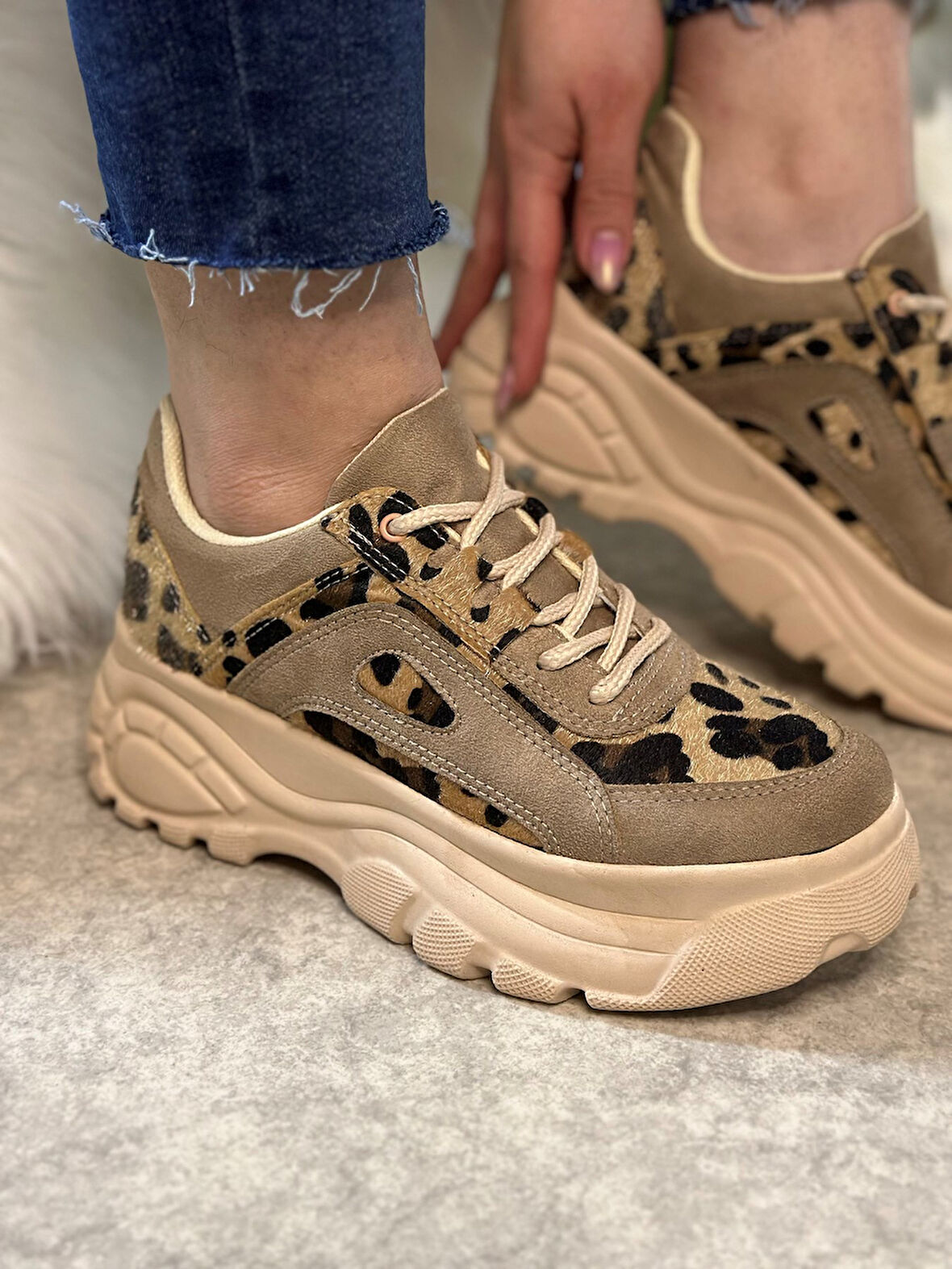Günlük Kadın Spor Ayakkabı Yüksek Taban 6 Cm Sneaker 001