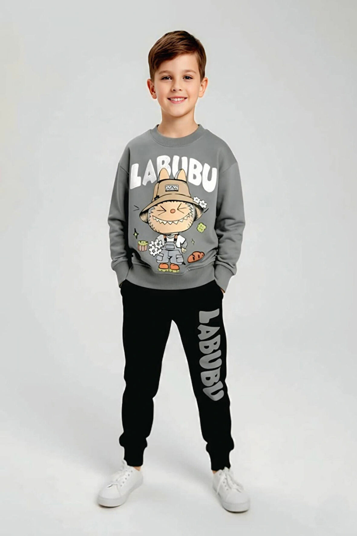 Labubu Desenli Erkek Çocuk Gri Renk Eşofman Takım