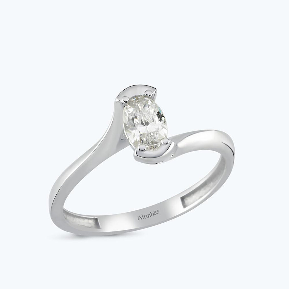 Altın Oval Tektaş Yüzük