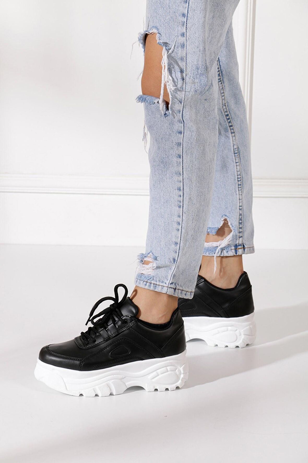 Günlük Kadın Spor Ayakkabı Yüksek Taban 6 Cm Sneaker Siyah - Beyaz - Bej - Rugan - Süet 001