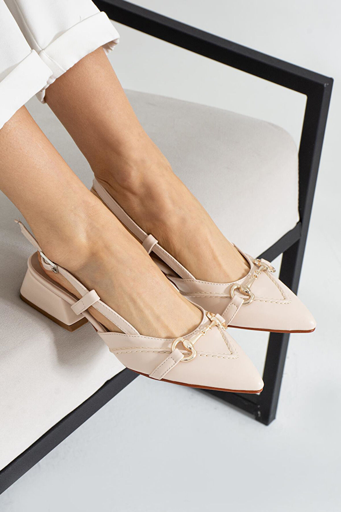 Lemina Krem Cilt Kumaş Kemerli Taş Detay Kadın Babet