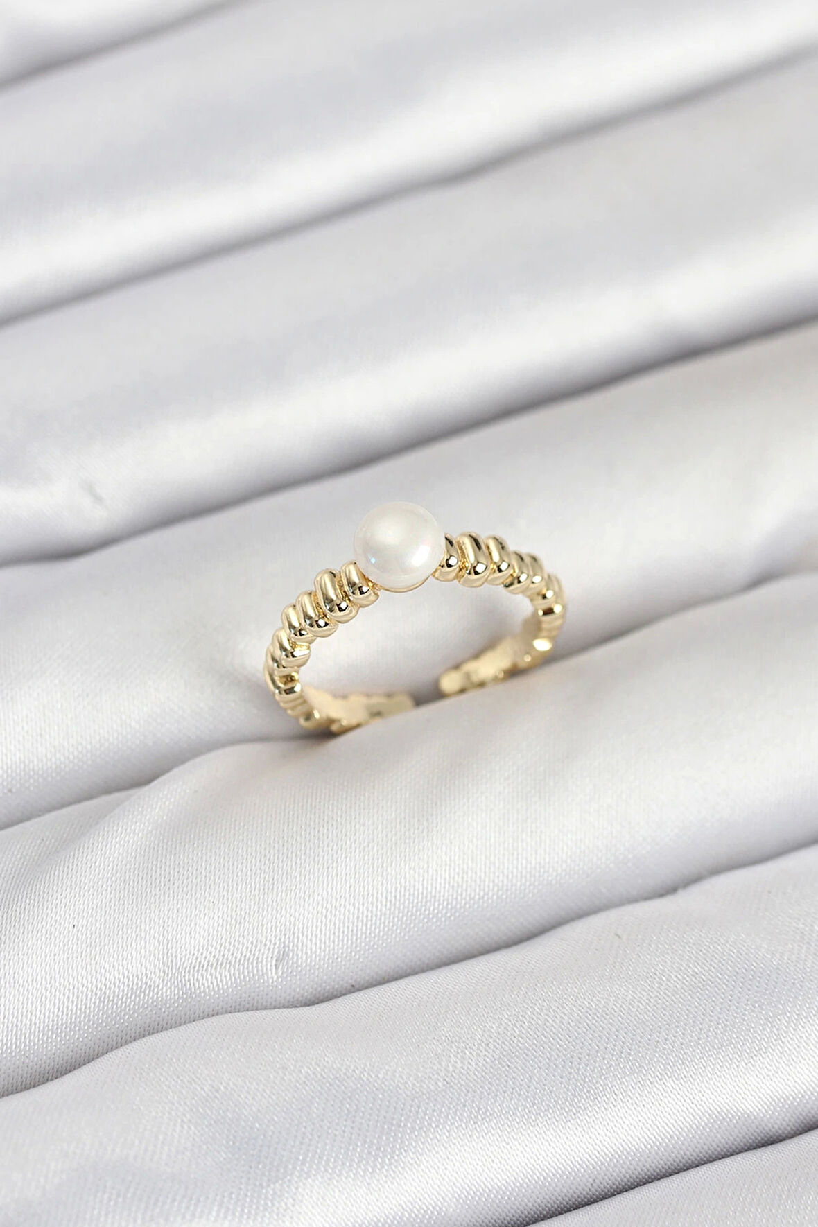 Pirinç Gold Renk Göbek İnci Model Kadın Yüzük