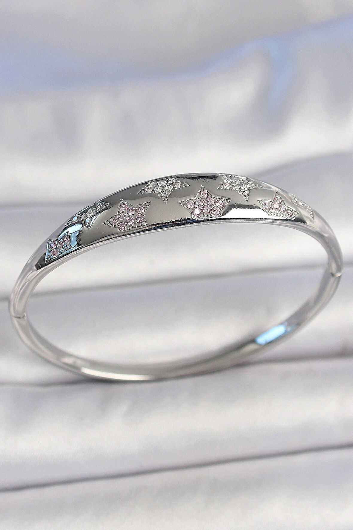 Pirinç Gümüş Renk Zirkon Taşlı Yıldız İşlemeli Kadın Kelepçe