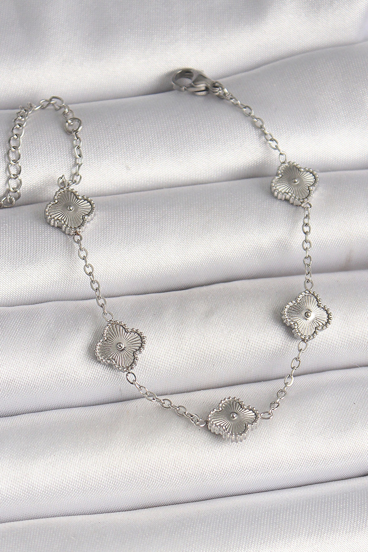 316L Çelik Gümüş Renk İşlemeli Baby Boy Yonca Model Kadın Bileklik