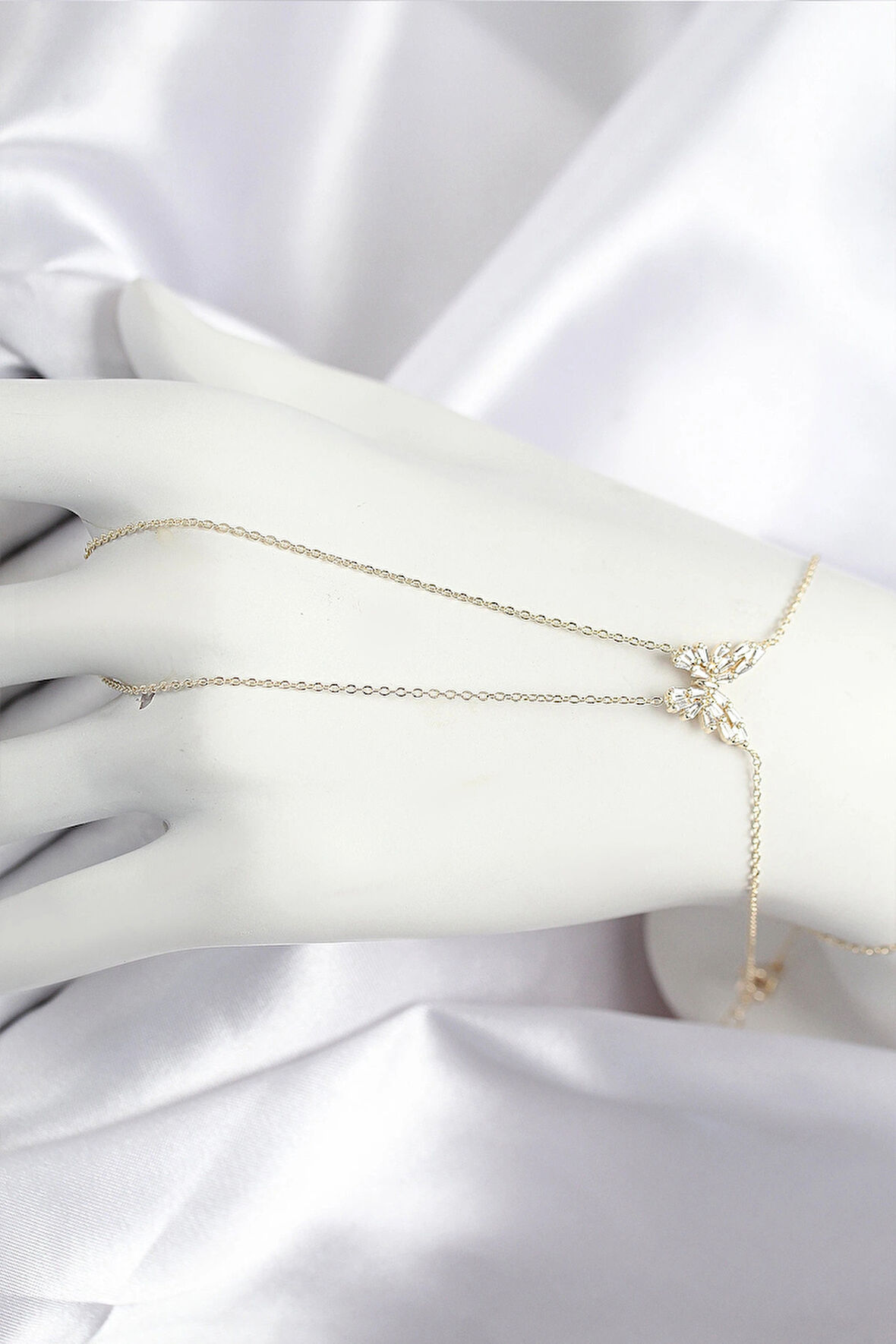 Pirinç Zirkon Taşlı Kelebek Model Gold Renk Şahmeran