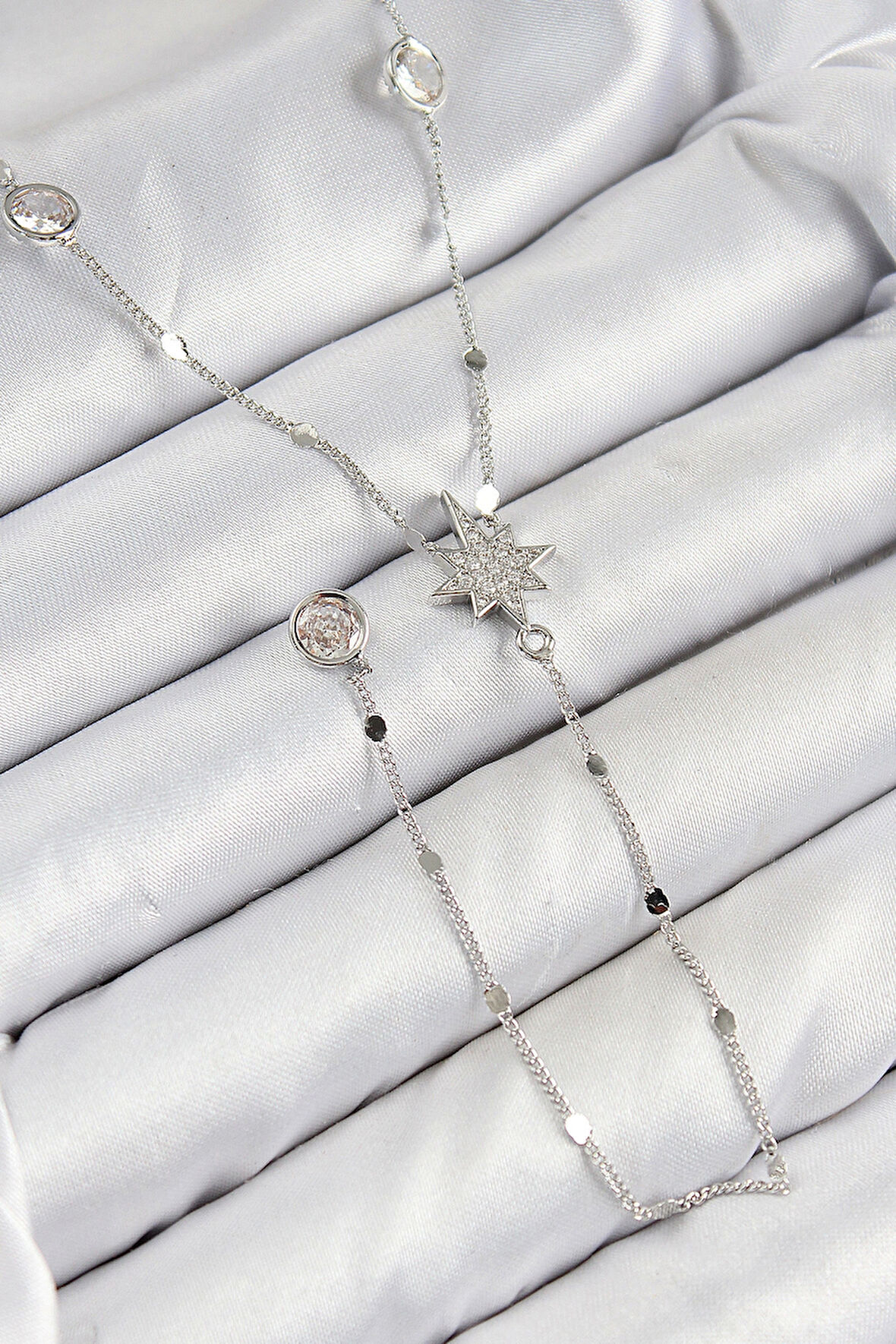 Pirinç Zirkon Taşlı Kutup Yıldızı Model Gümüş Renk Y Kolye