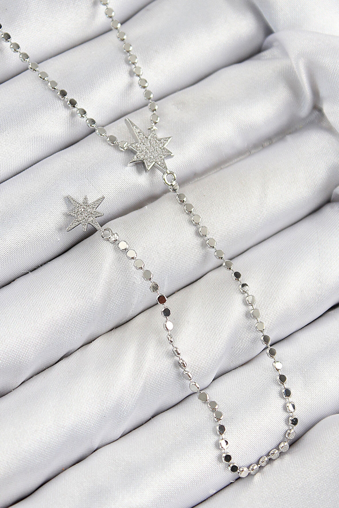 Pirinç Zirkon Taşlı Ezme Zincirli Kutup Yıldızı Model Gümüş Renk Y Kolye